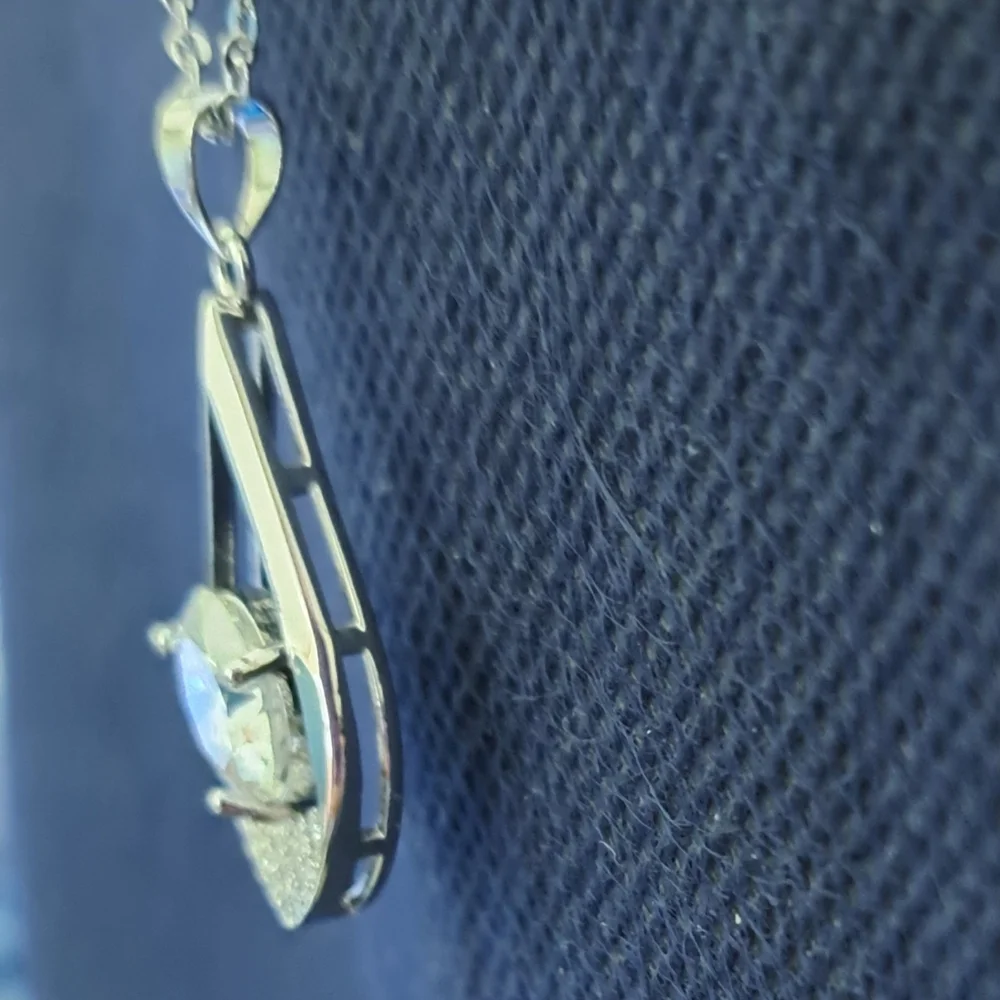 MOSSINITE NECKLACE 3CT - Picture 4 of 7